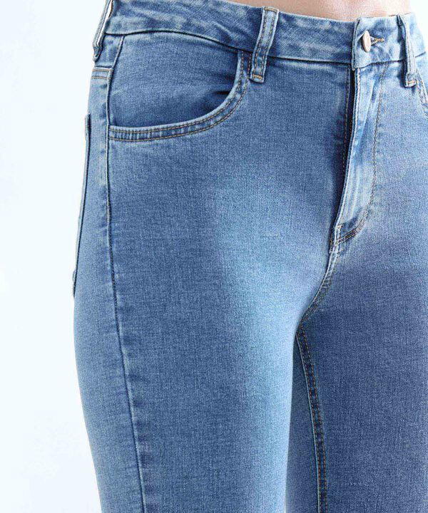 Jeans dama image number null