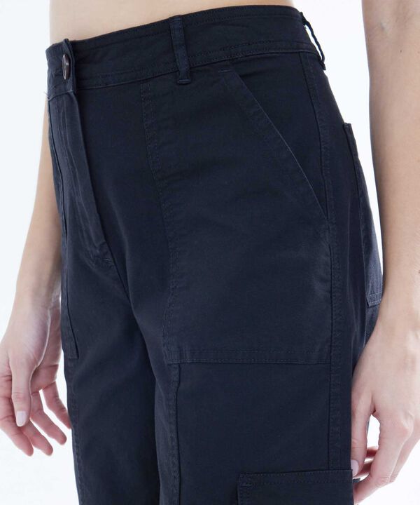 Pantalones para mujer image number null
