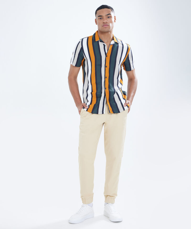 Camisas-básicas-para-hombre