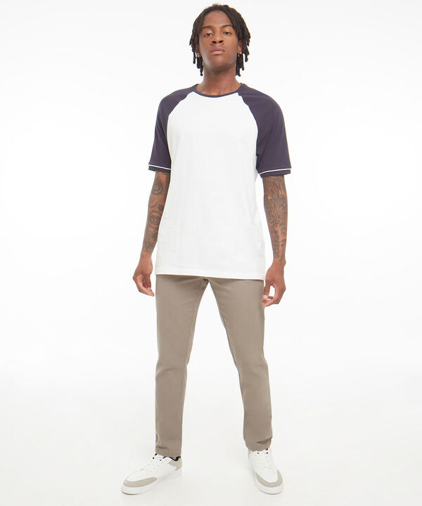 Pantalones basicos para hombre