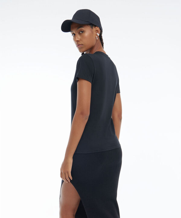 Camisetas básicas para mujer