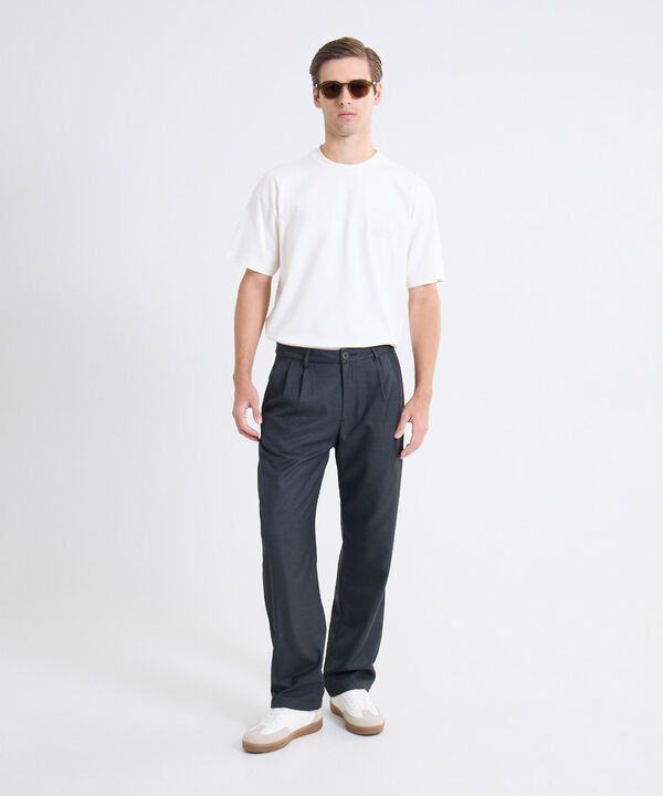 Pantalon para hombre image number null