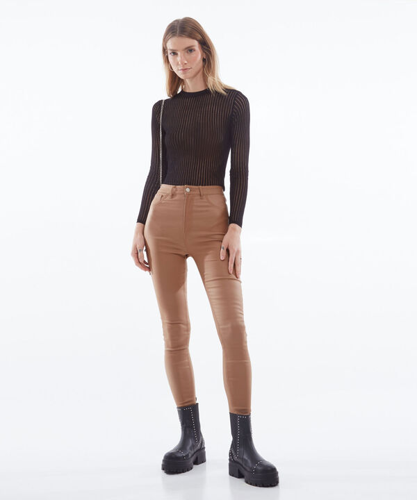 Pantalones para mujer