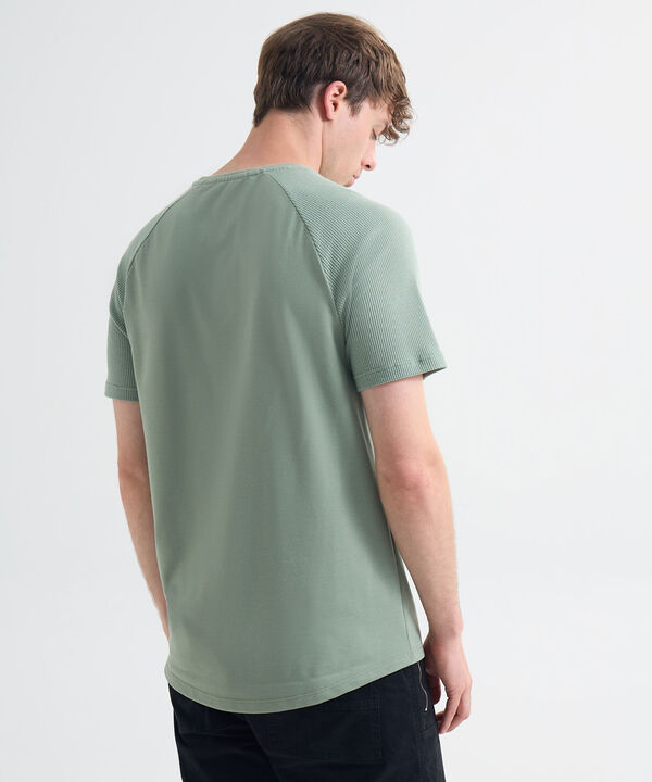 Camisetas para hombre image number null
