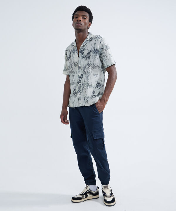 Camisas básicas para hombre image number null