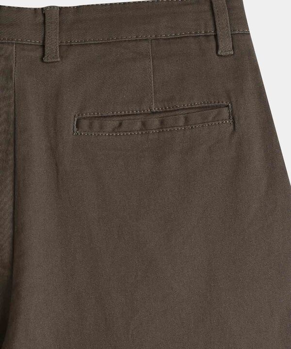 Pantalones basicos para hombre