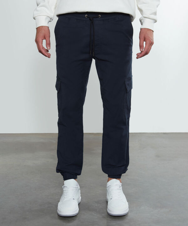 Pantalones básicos para hombre