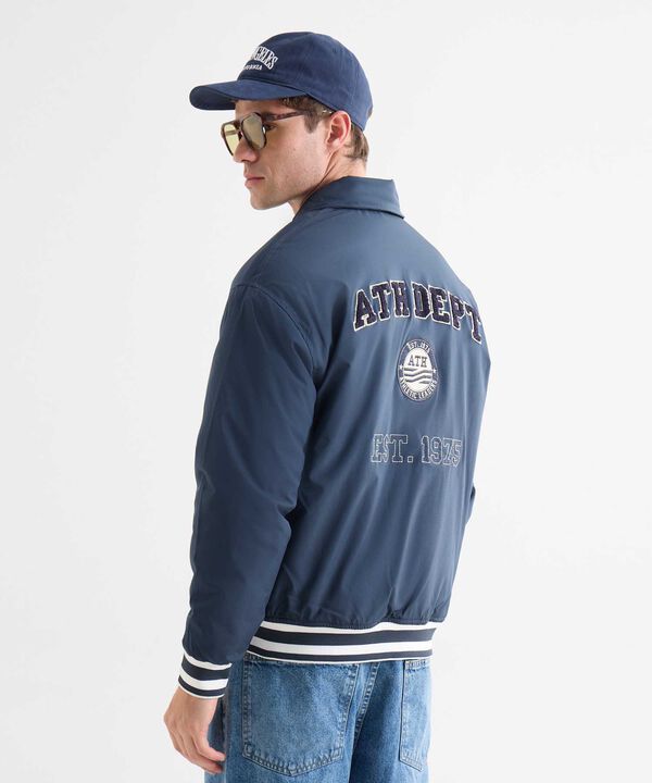 Chaquetas para hombre image number null