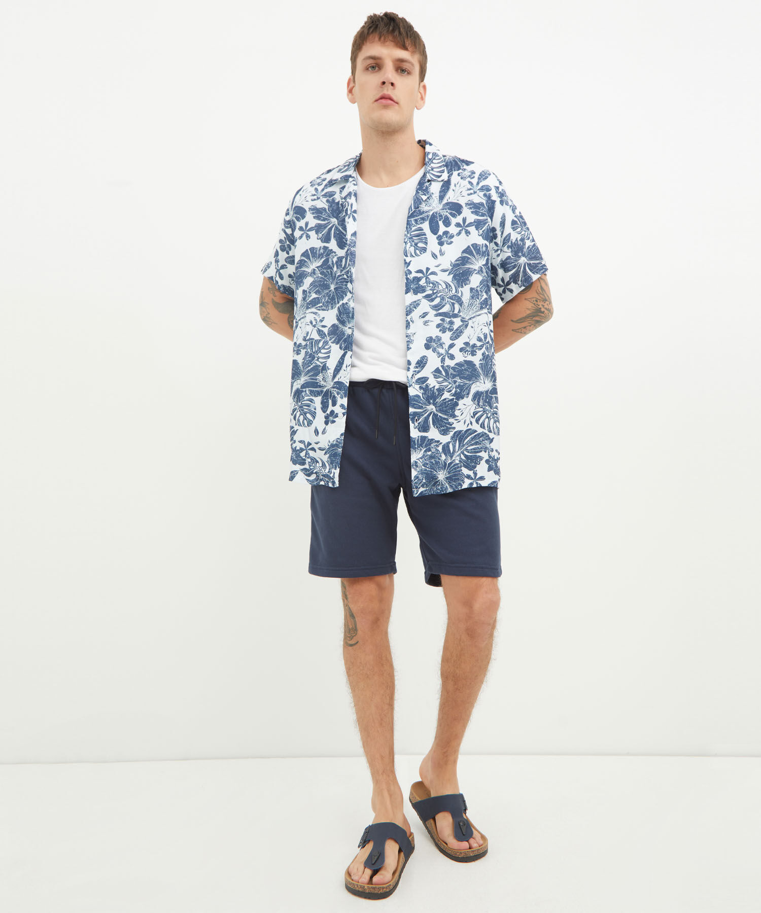 Camisas básicas para hombre 
