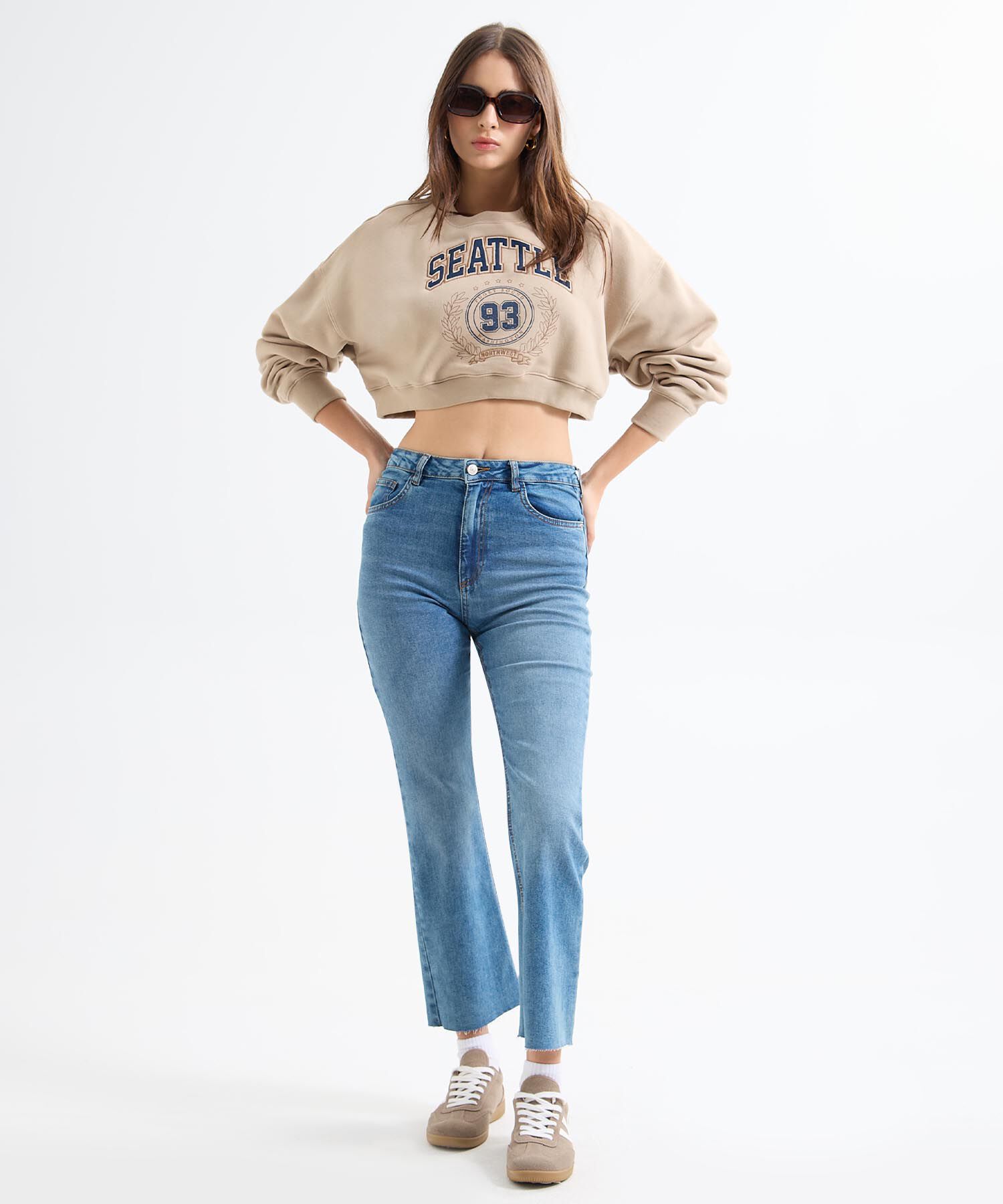Buzo Crop Bordado Seattle | Compra Online | SEVEN SEVEN