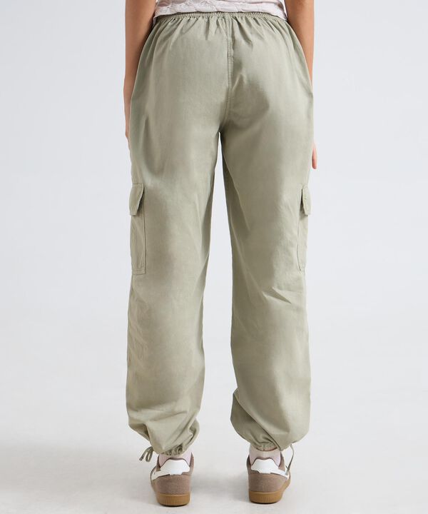 Pantalones para mujer image number null