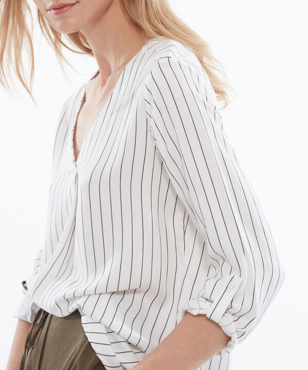 Blusa básica para mujer image number null