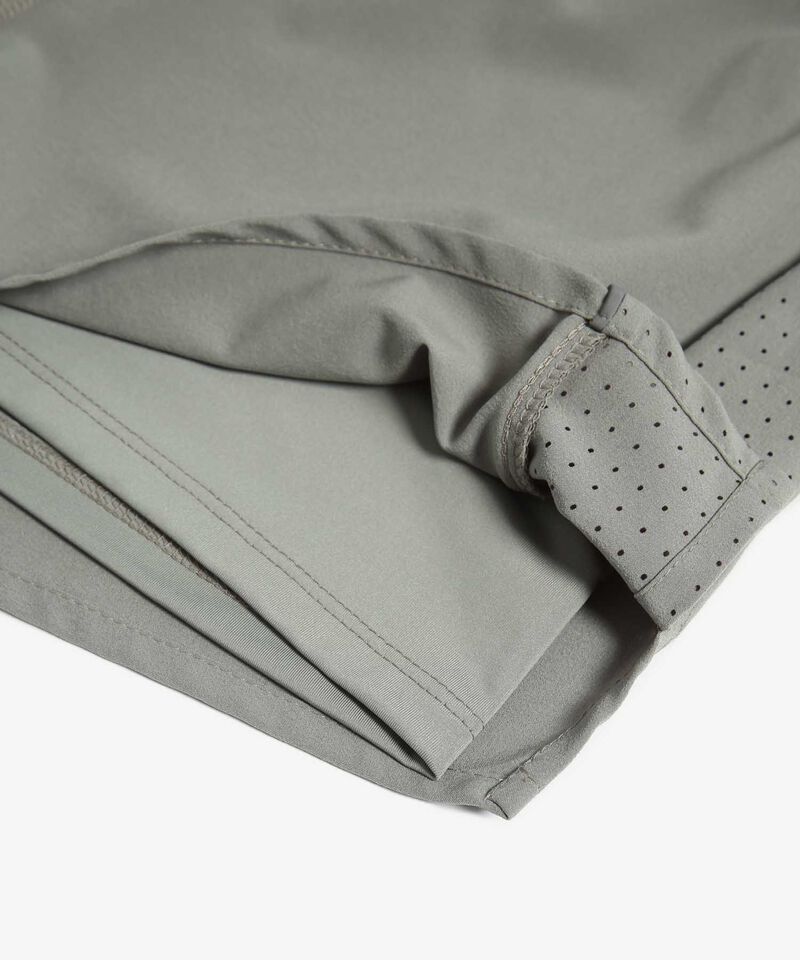 Short deportivo para mujer