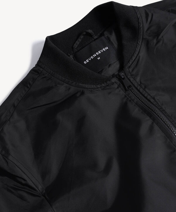 Chaquetas para hombre image number null