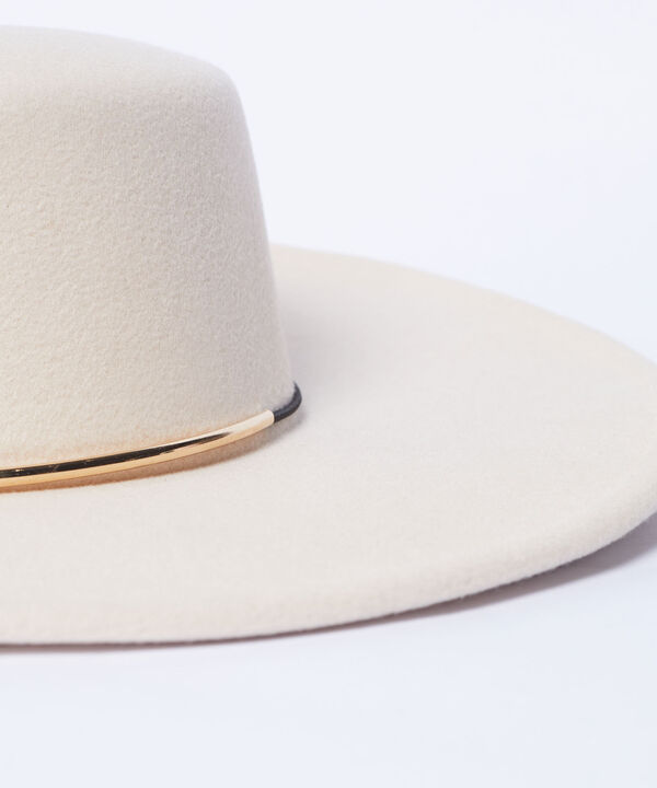 Sombreros y gorras para mujer