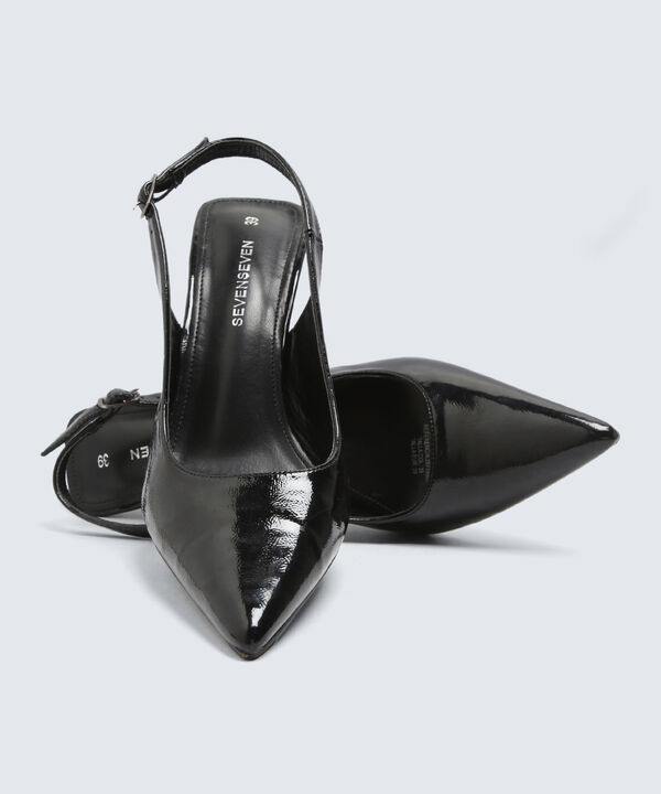 Tacones image number null