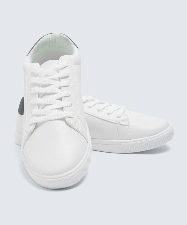 Tenis hombre image number null