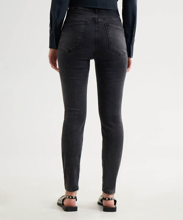 Jeans dama image number null