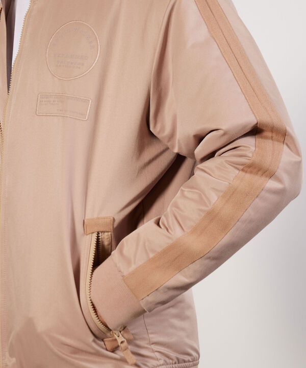 Chaquetas para hombre image number null
