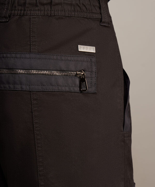 Pantalones para hombre