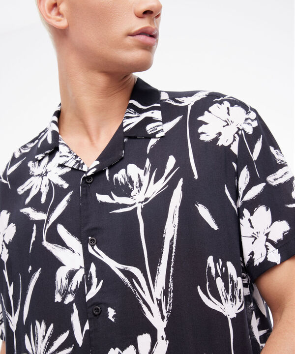 Camisas básicas para hombre  image number null