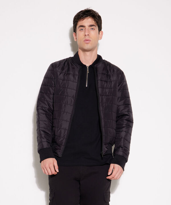 Chaquetas básicas para hombre