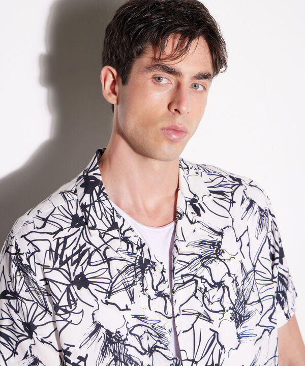 Camisas básicas para hombre  image number null