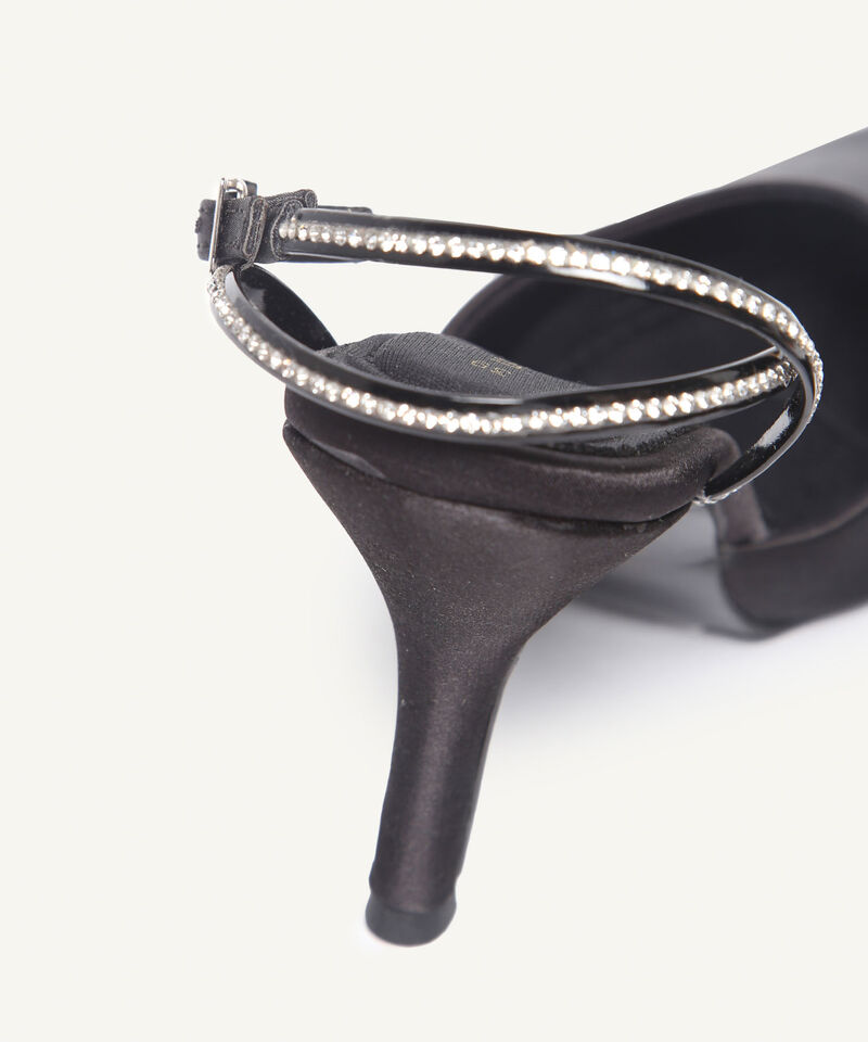 Tacones de mujer