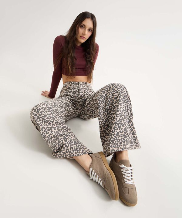 Jeans dama image number null