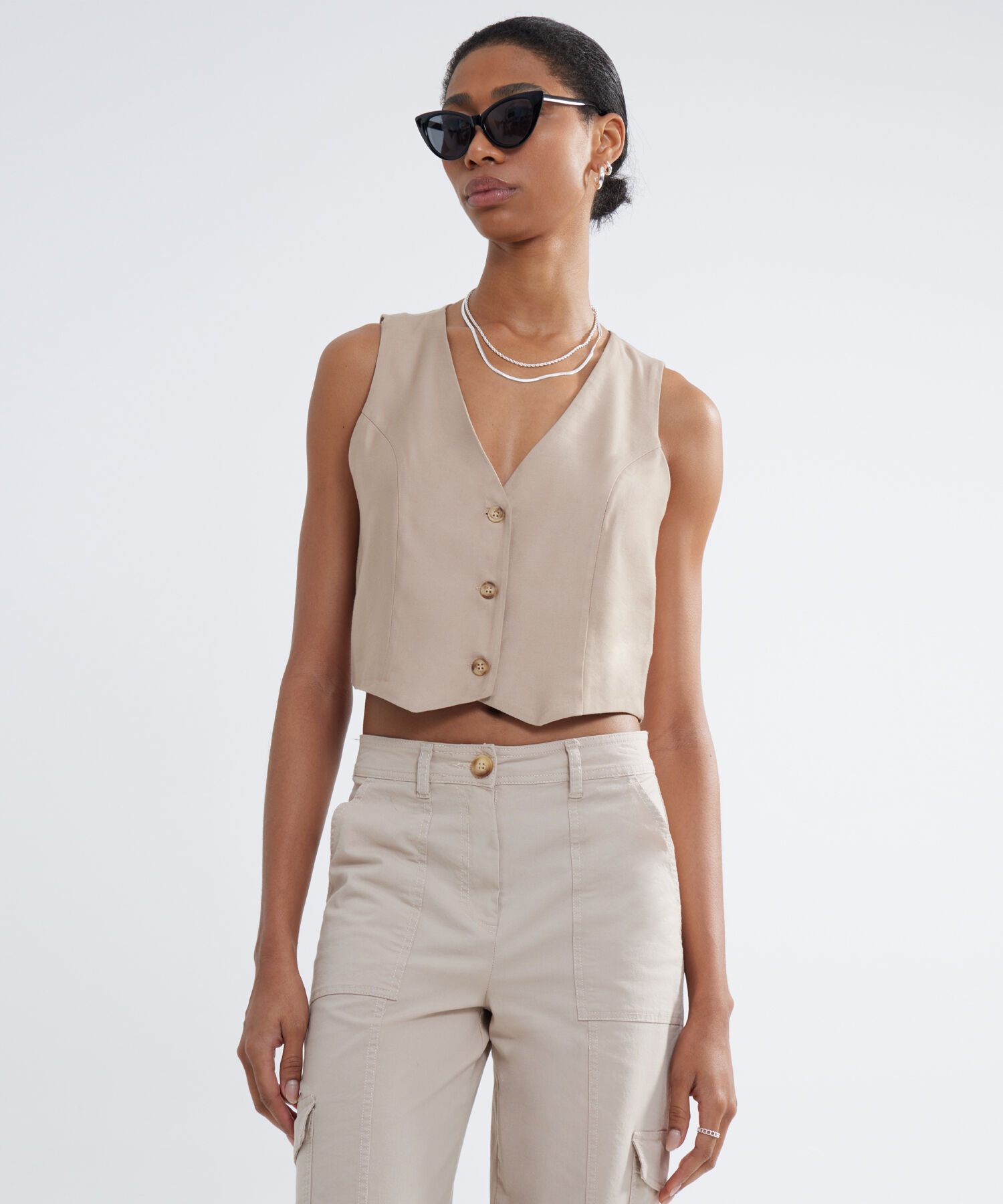 Chaleco Crop con Escote en V Compra Online SEVEN SEVEN