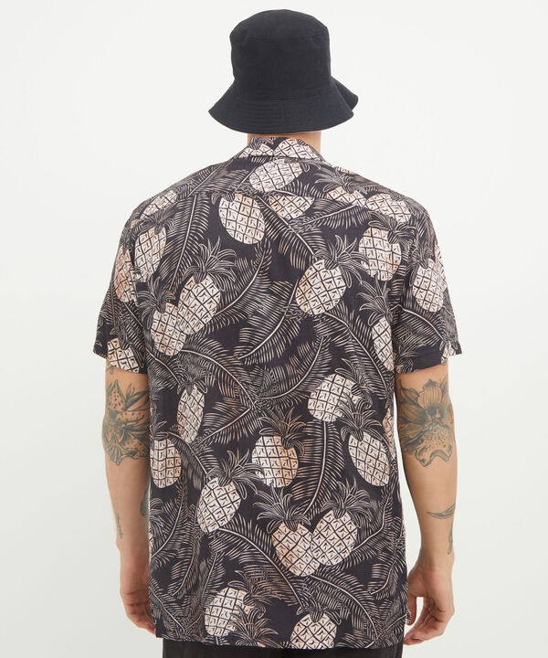 Camisas básicas para hombre 