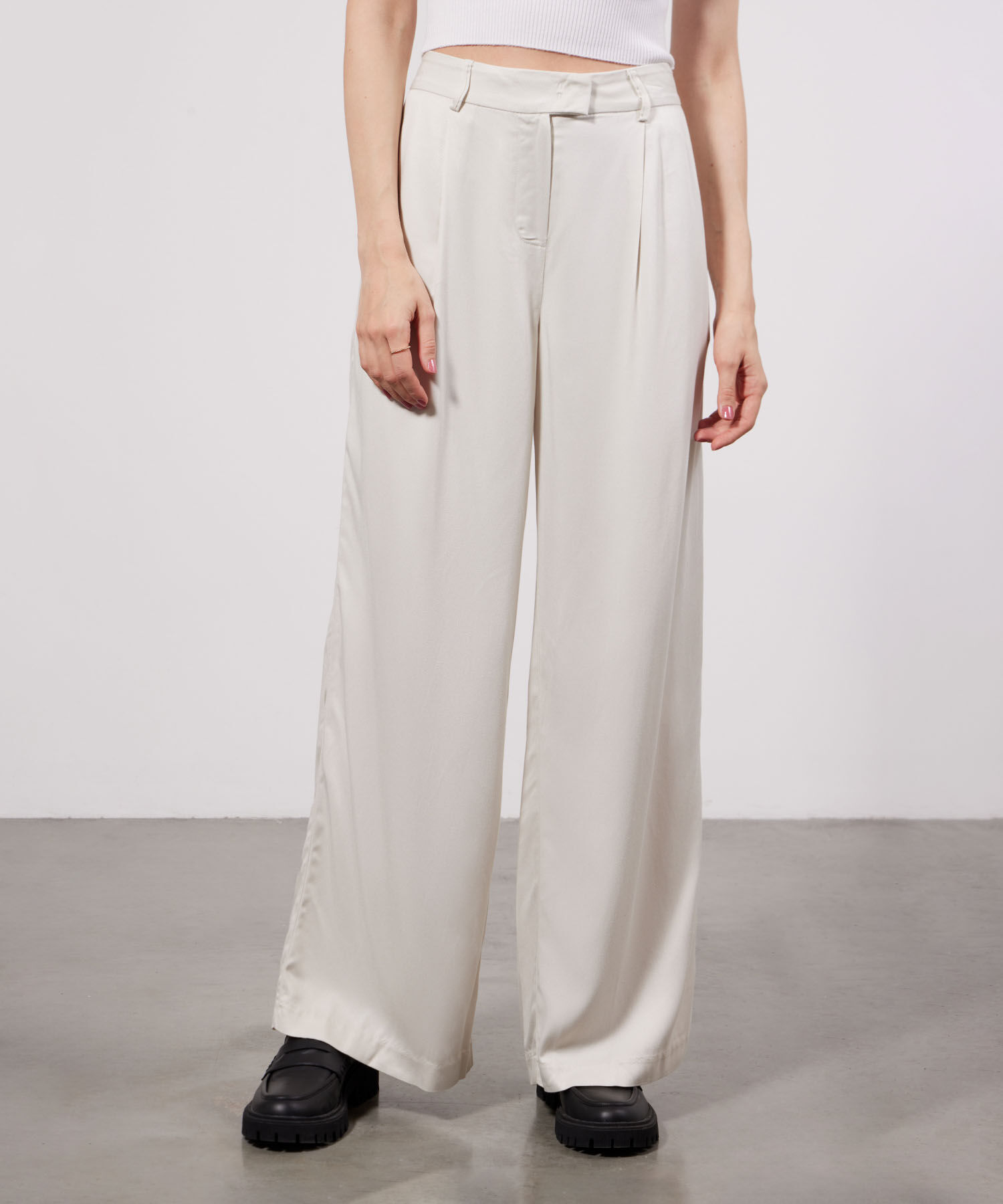 Pantalones básicos para mujer