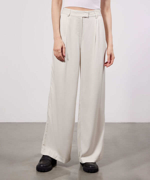 Pantalones básicos para mujer