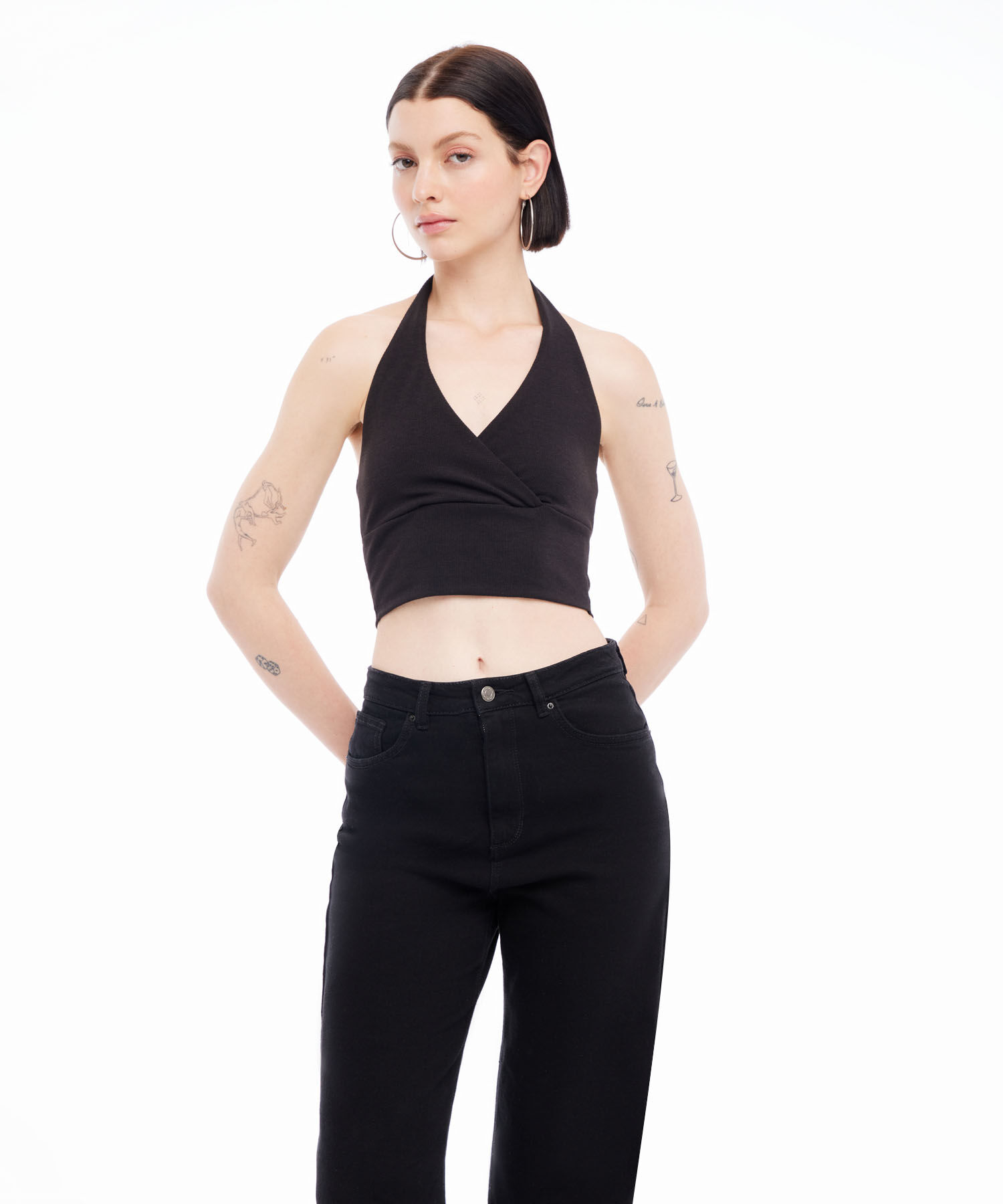 Crop De Rayas Con Cuello Halter En Rib Para Mujer, Negro, hi-res