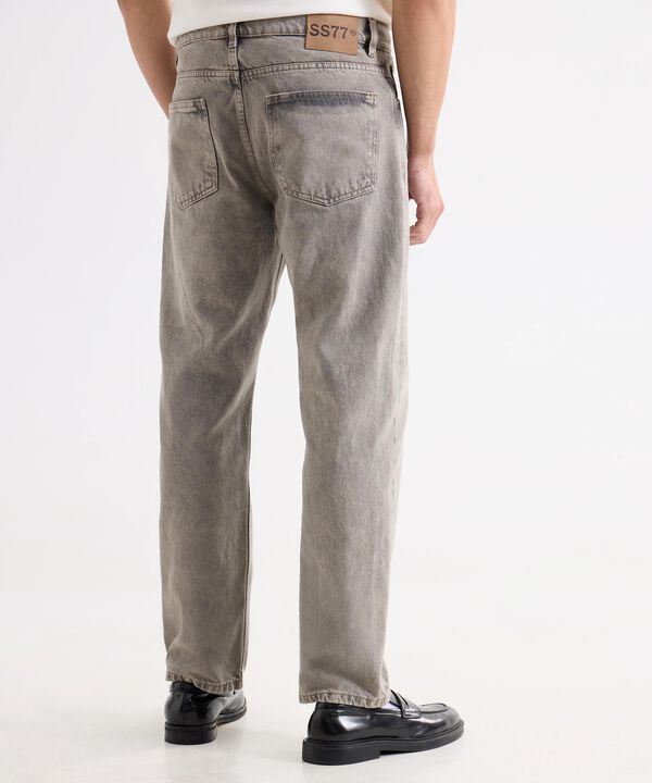 Jeans para hombre image number null