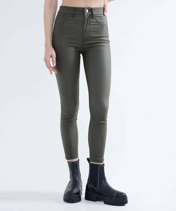 Pantalones para mujer image number null