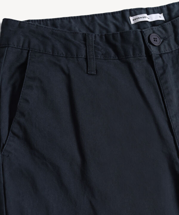 Pantalones para hombre image number null