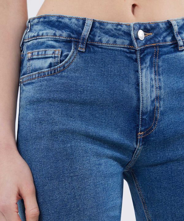 Jeans dama image number null