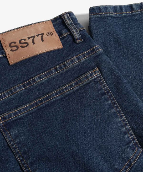 Jeans para hombre image number null