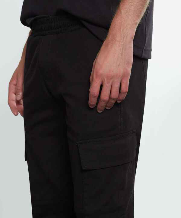 Pantalones básicos para hombre image number null