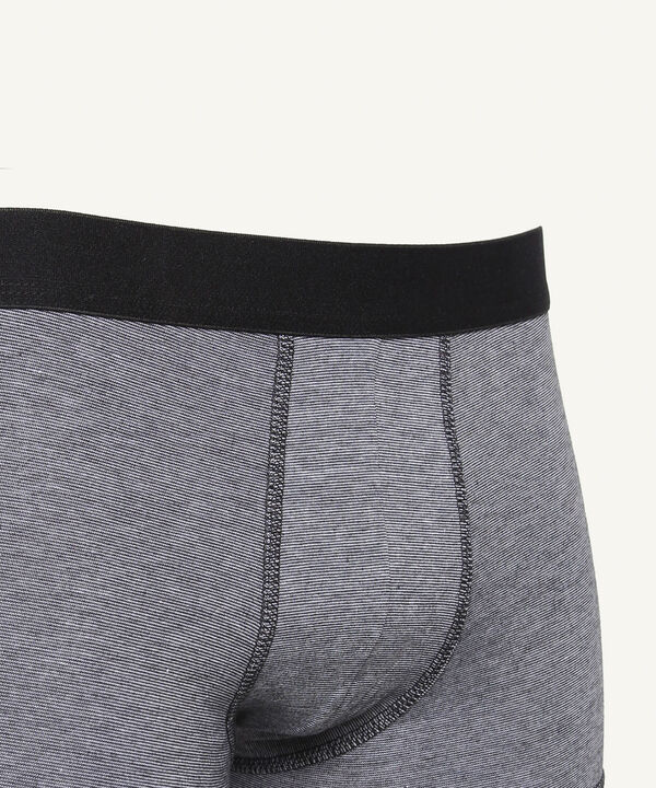 Boxers ajustados para hombre