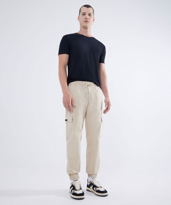 Pantalones para hombre image number null