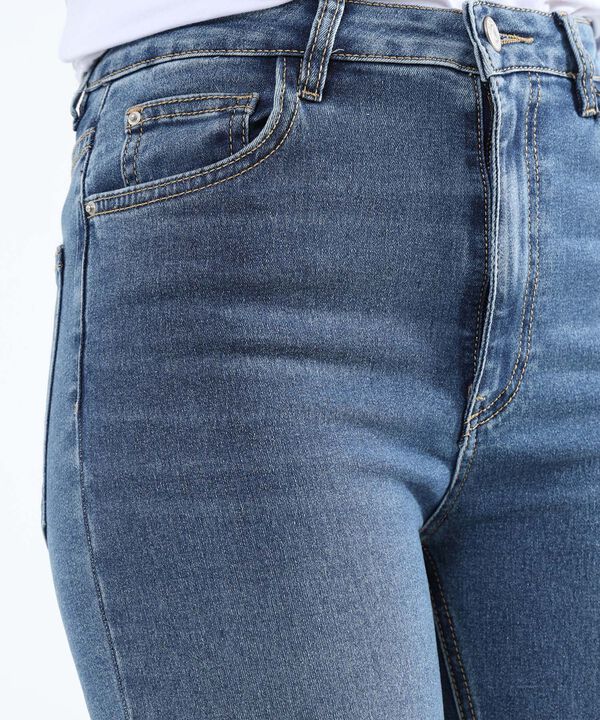 Jeans dama image number null