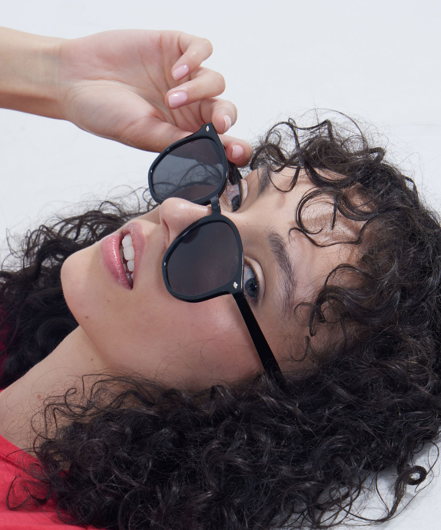 Lentes de sol ovalados clearance