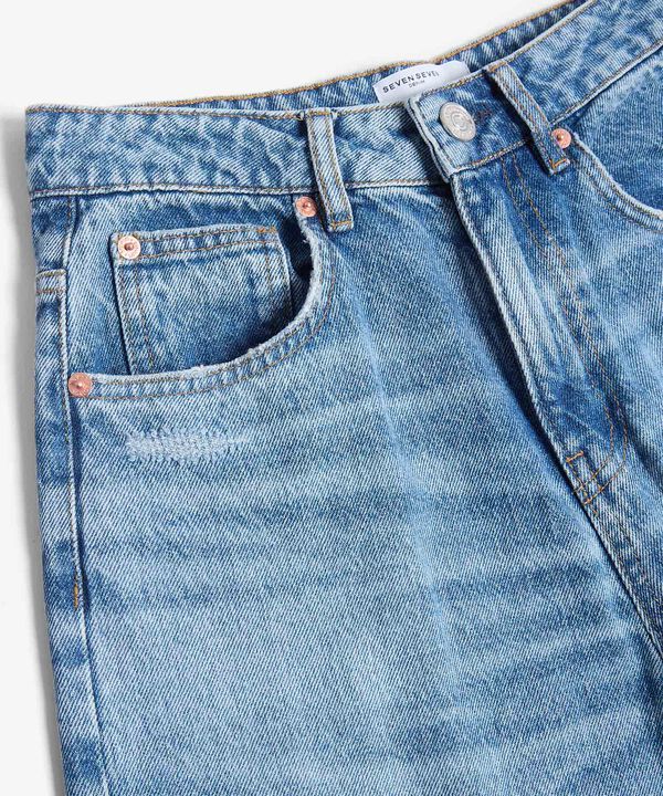 Jeans dama image number null