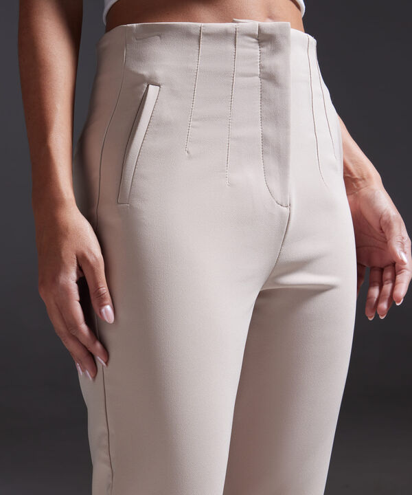 Pantalones para mujer image number null