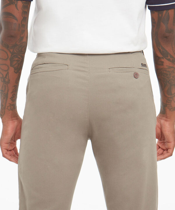 Pantalones basicos para hombre