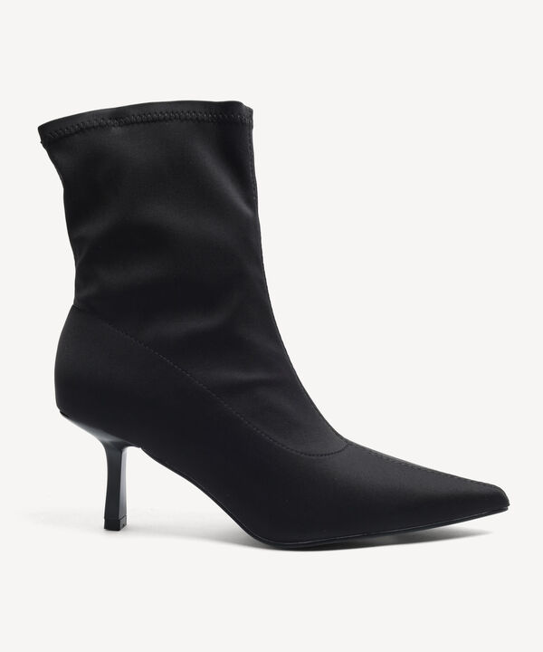 Botas para mujer image number null