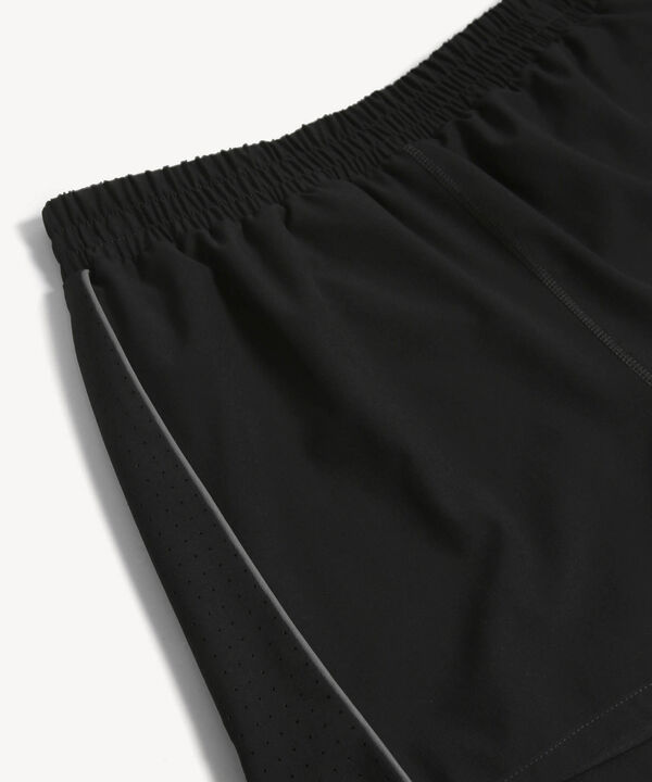 Short deportivo para mujer image number null