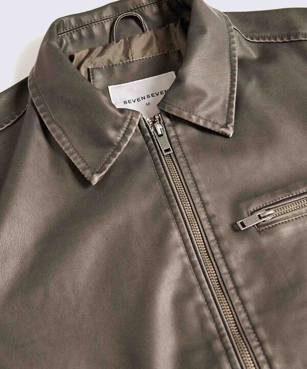 Chaquetas para hombre image number null